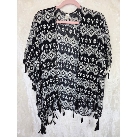 Do everything in love Other - Do Everything In Love Kimono Wrap Black White Geometric Ikat Tassel Trim OS